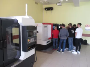 Szkolenie CNC uczni&oacute;w z ZSzZ w Dynowie