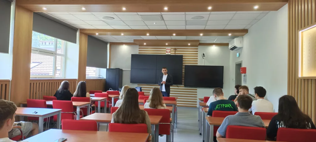 Projekt Global Understanding: Promowanie Wsp&oacute;łpracy Międzynarodowej w Edukacji