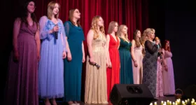 „W Krainie Czarów” – Magiczna Podróż w Przemyślu