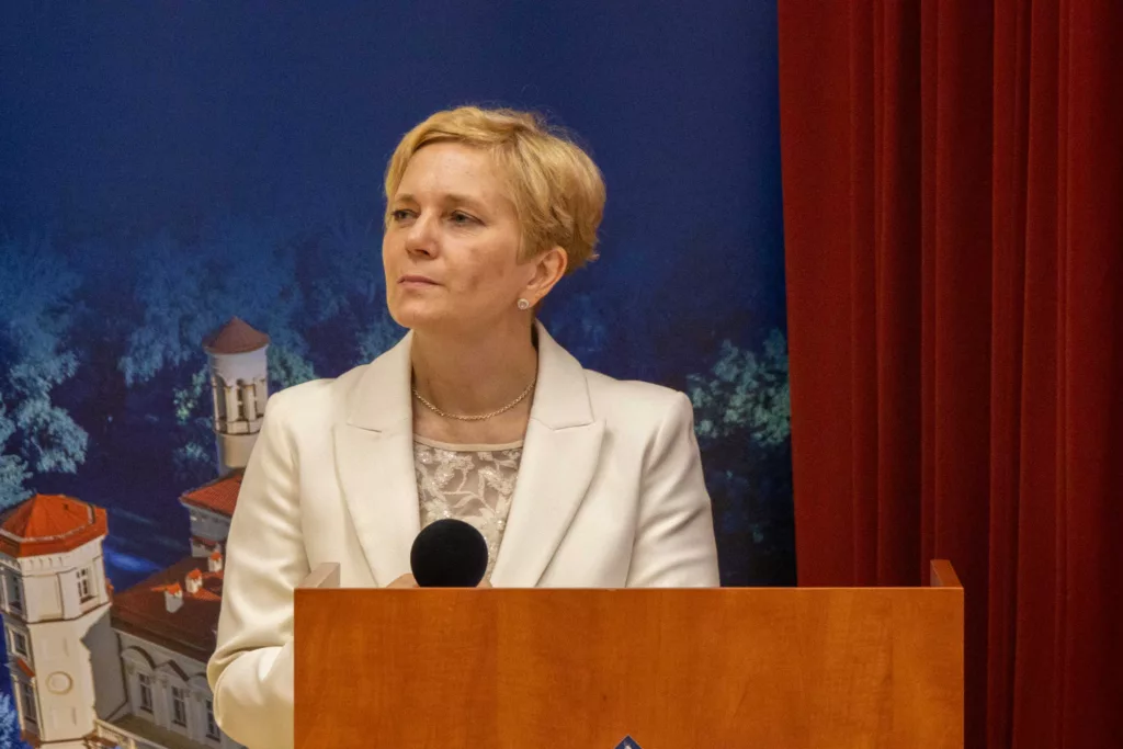 „Czepkowanie” 2024 – kolejni absolwenci pielęgniarstwa opuścili mury uczelni