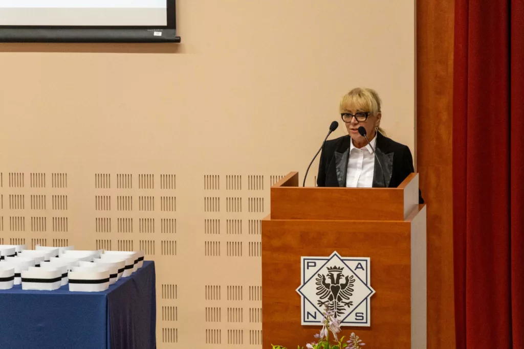 „Czepkowanie” 2024 – kolejni absolwenci pielęgniarstwa opuścili mury uczelni
