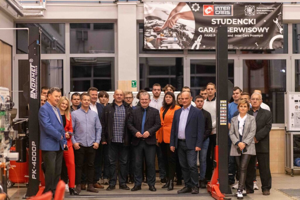 Studencki Garaż Serwisowy – oficjalnie otwarty!