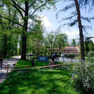 widok na Park Lubomirskich i staw