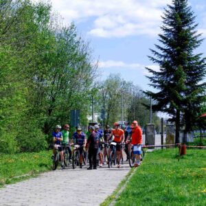 rowerzyści w trakcie postoju