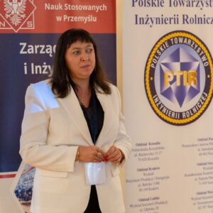 Dziekan Wydziału Nauk Technicznych i Sztuk Projektowych dr inż. Wioletta Tomaszewska-Górecka, prof. PANS