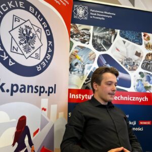 student podczas konferencji online