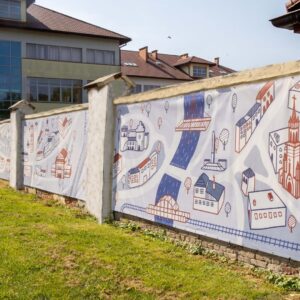 projekt graficzny na murze - autorstwa pracowników i studentów Instytutu Sztuk Projektowych PANS