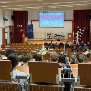 widok na scenę w Auli PANS