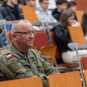 Uczestnik konferencji w auli