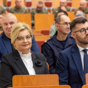 Uczestnicy konferencji w auli - na pierwszym planie B. Ryczan oraz B. Barszczak
