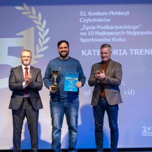 wręczenie nagrody laureatowi plebiscytu