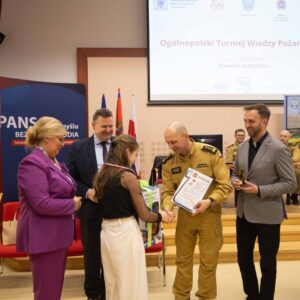 uroczyste wręczenie nagród w Auli PANS