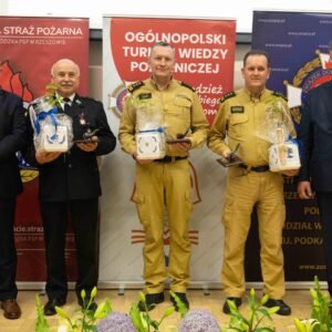 pamiątkowe zdjęcie grupowe