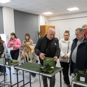 delegacja z Państwowego Lwowskiego Uniwersytetu Spraw Wewnętrznych na Strzelnicy PANS w Przemyślu