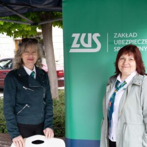 stoisko informacyjne Zakładu Ubezpieczeń Społecznych