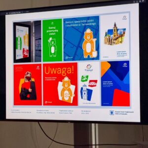 ekran z projektami studentów