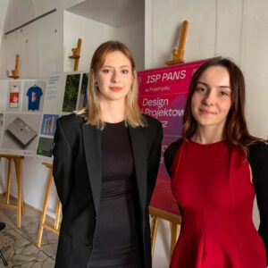 studentki - Katarzyna Walczak (po lewej), Emilia Korczyńska (po prawej)
