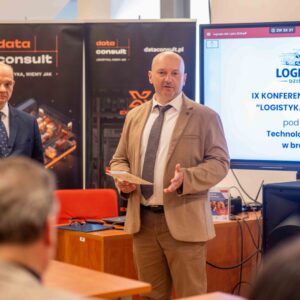 dr inż. Grzegorz Dzieniszewski, prof. PANS – Dyrektor Instytutu Nauk Technicznych (po lewej), dr hab. Marek Delong, prof. PANS – Rektor PANS w Przemyślu (po prawej)