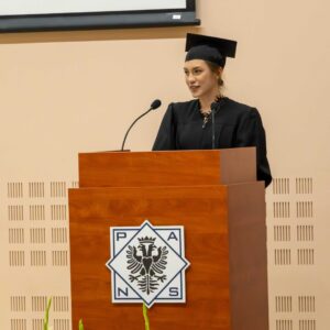 starościna roku Karina Kravchuk, przy mównicy