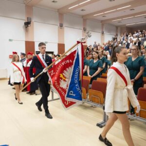 poczet sztandarowy PANS w Przemyślu