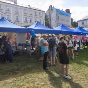 wystawcy na przemyskim Rynku