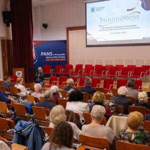 JM Rektor – dr hab. Marek Delong, prof. PANS, podczas przemówienia